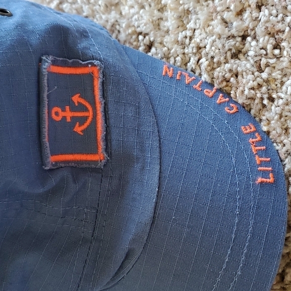 Joe Fresh hat - Picture 3 of 4